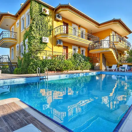 Uzun Ξενοδοχείο 3*