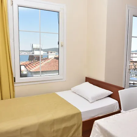 Otel Uzun Ayvalı
