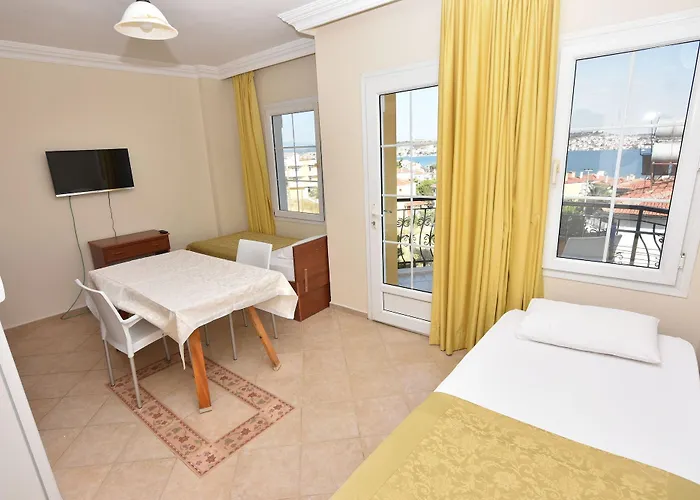 Uzun Szálloda Ayvalı